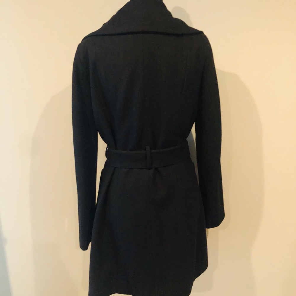 Coat - Picture 2 of 5